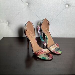 Beautiful flower, high heel shoe